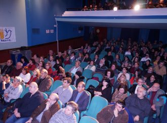 τον φασισμό βαθιά καταλαβέ τον, δεν θα πεθάνει  μόνος, τσακισέ τον…