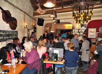 Με μεγάλη επιτυχία πραγματοποιήθηκε η εκδήλωση της Επιτροπής Ειρήνης Αργολίδας και της Ομάδας Γυναικών Άργους στο Ναύπλιο